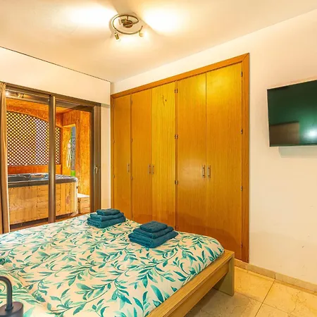 Bahia Menceyes Private Jacuzzi شقة *